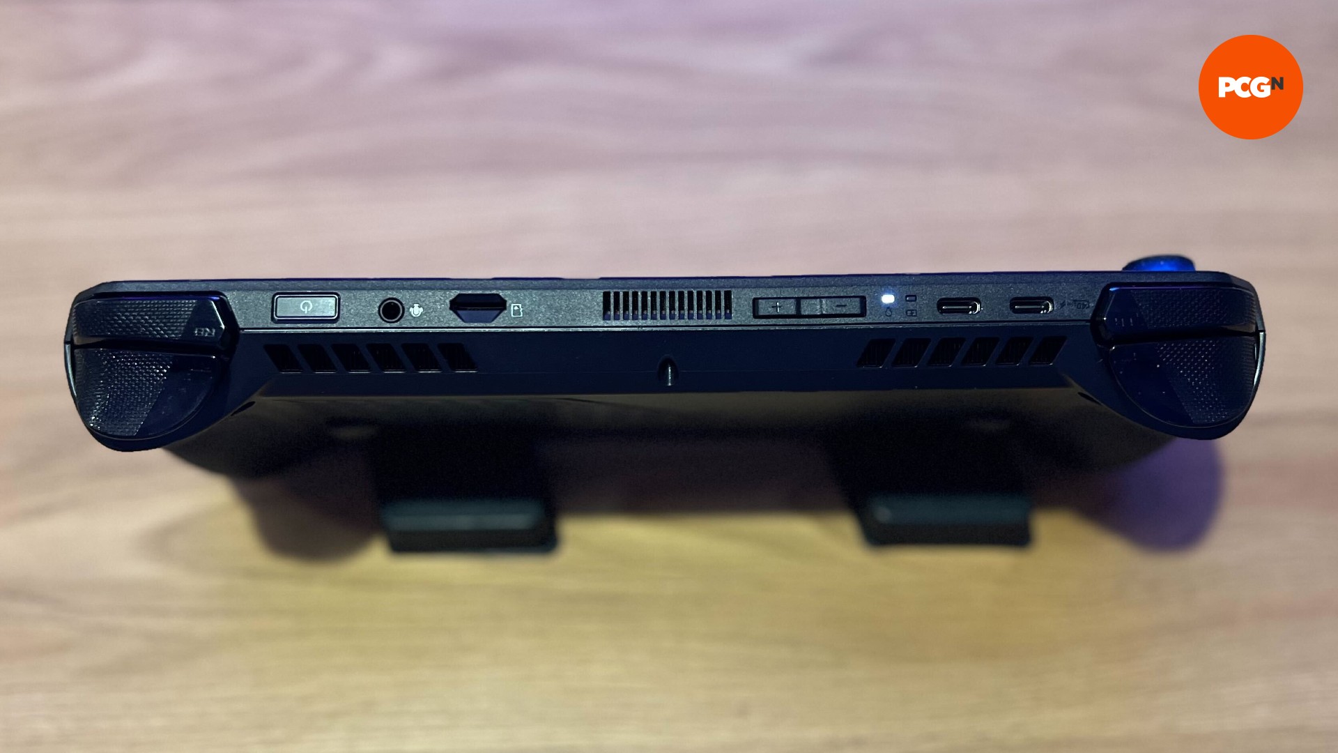 Ports on the Asus ROG Ally X