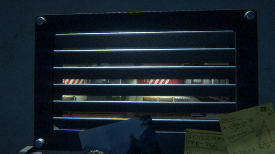 A player hides in a locker in Alien Isolation.