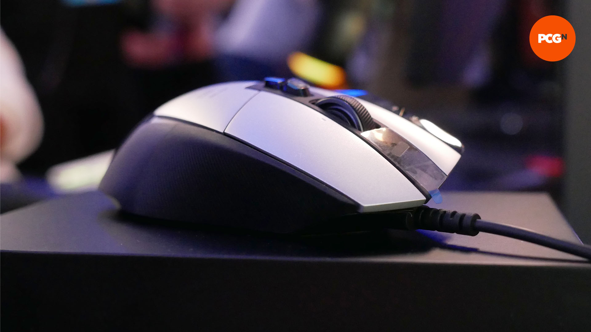 logitech g502 x plus 10 anniversary aluminum 03